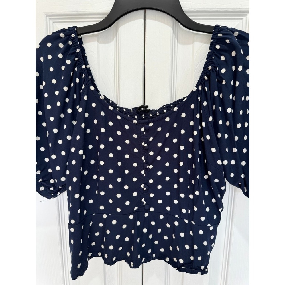 J. Crew Cropped Polka Dot Top M Blue Babydoll Preppy Off Shoulder Retro Modern - Picture 2 of 8